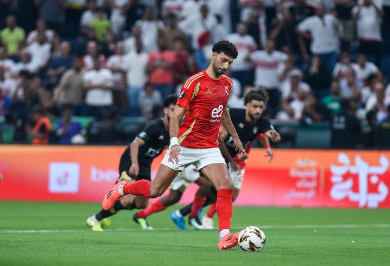 السوبر الإفريقي يورط الأهلي بخسائر فادحة لصالح الزمالك.. مبالغ خرافية وغرامة